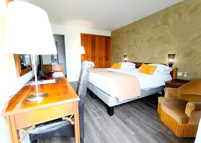 Des Tuileries 3* Nîmes