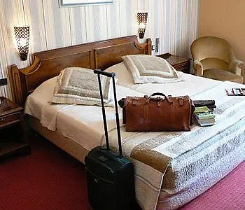 Des Tuileries 3* Ним