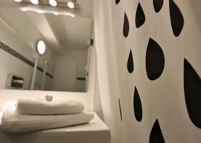 Des Tuileries Hotel Nîmes